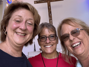 Rebecca Rabb with Pegi Roberts (right) and Tracey Gibson (left) in Christ Chapel.